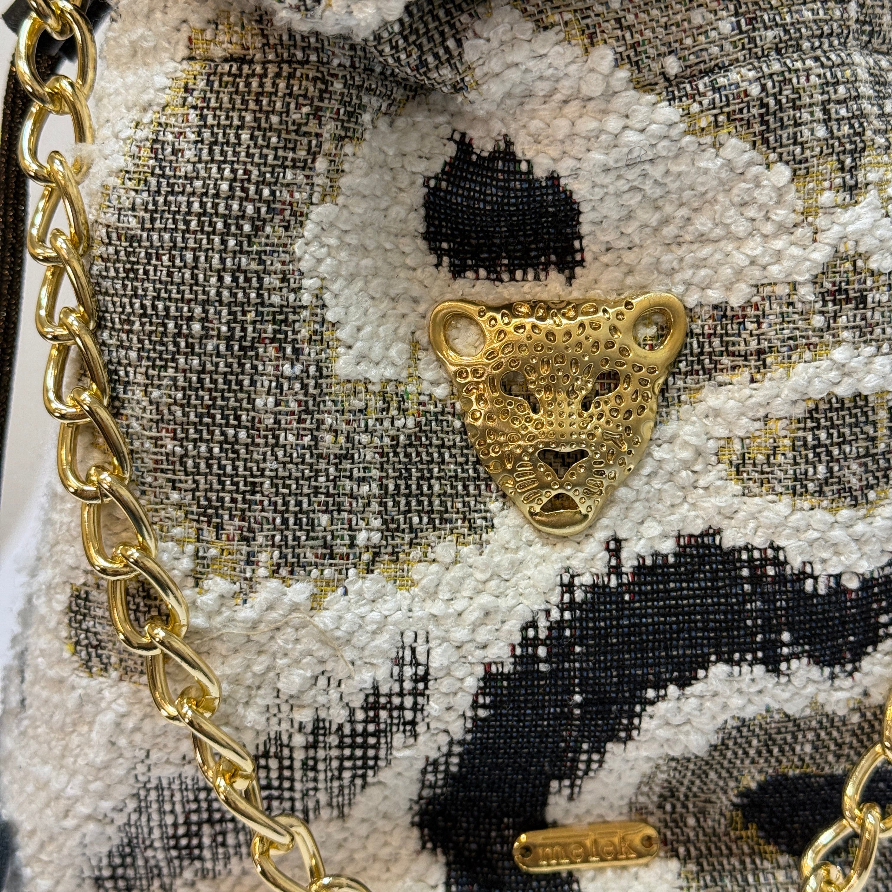 ANISA BUCKET BAG