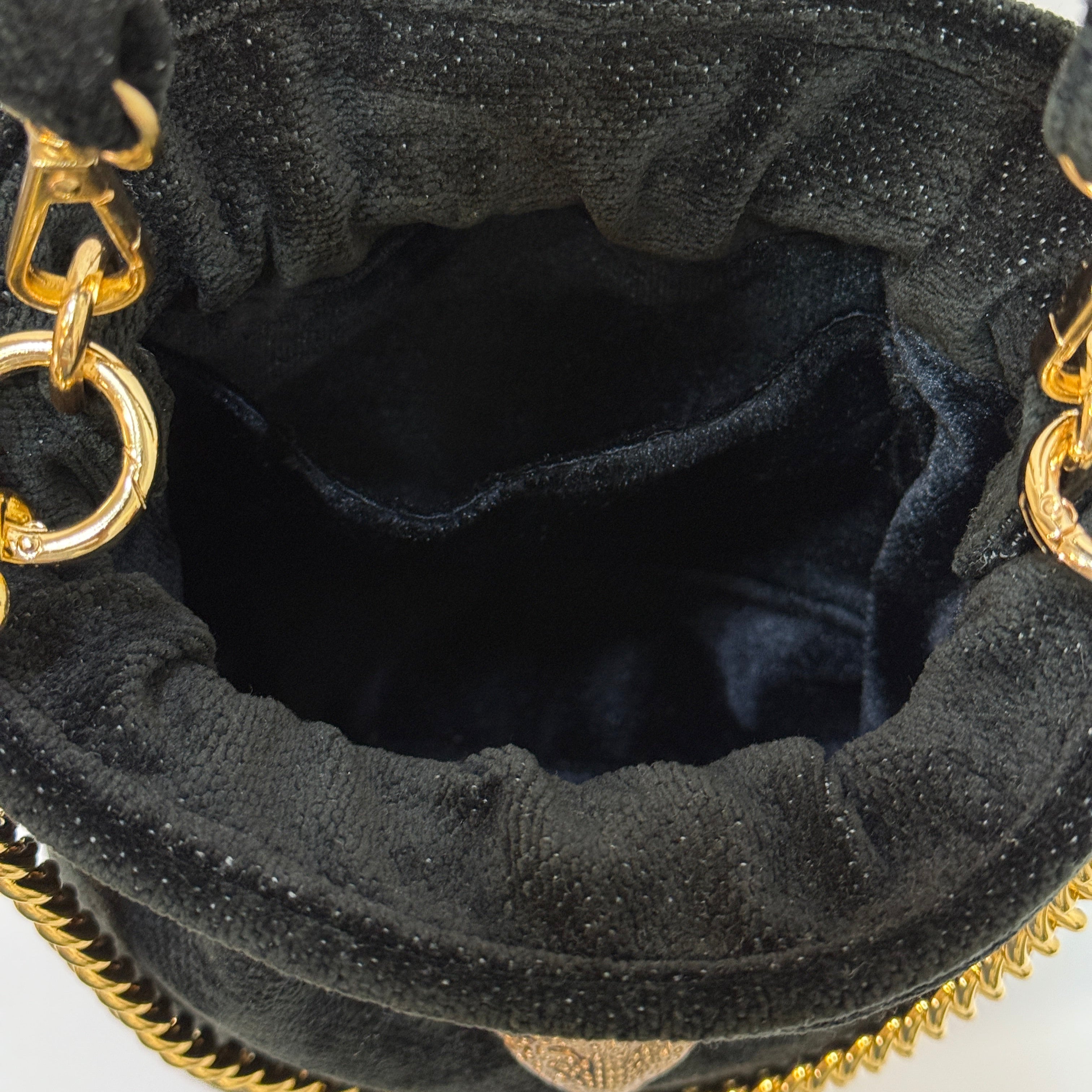 BLACK BUCKET BAG