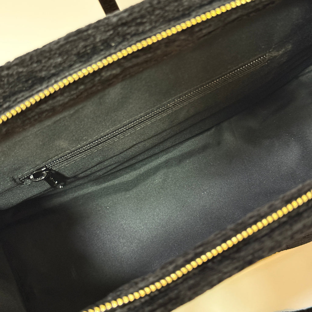 BLACK TOTE BAG