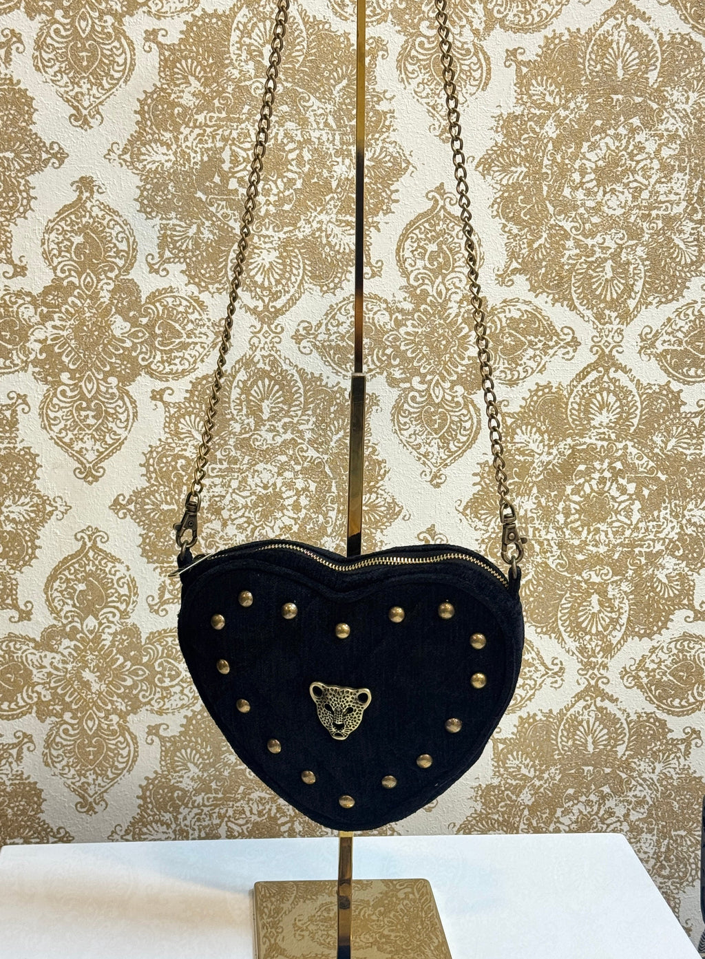 BLACK HEART BAG