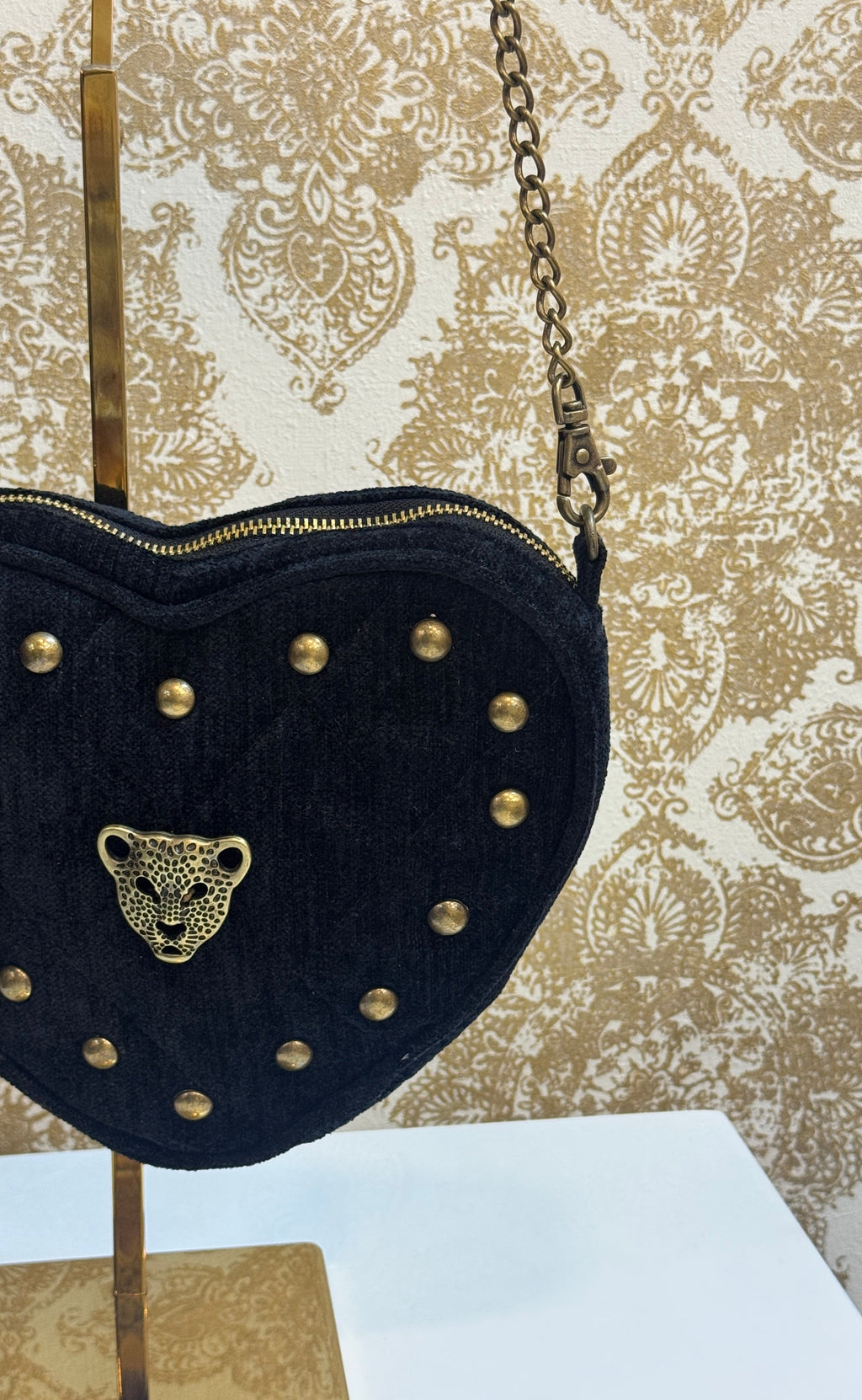 BLACK HEART BAG