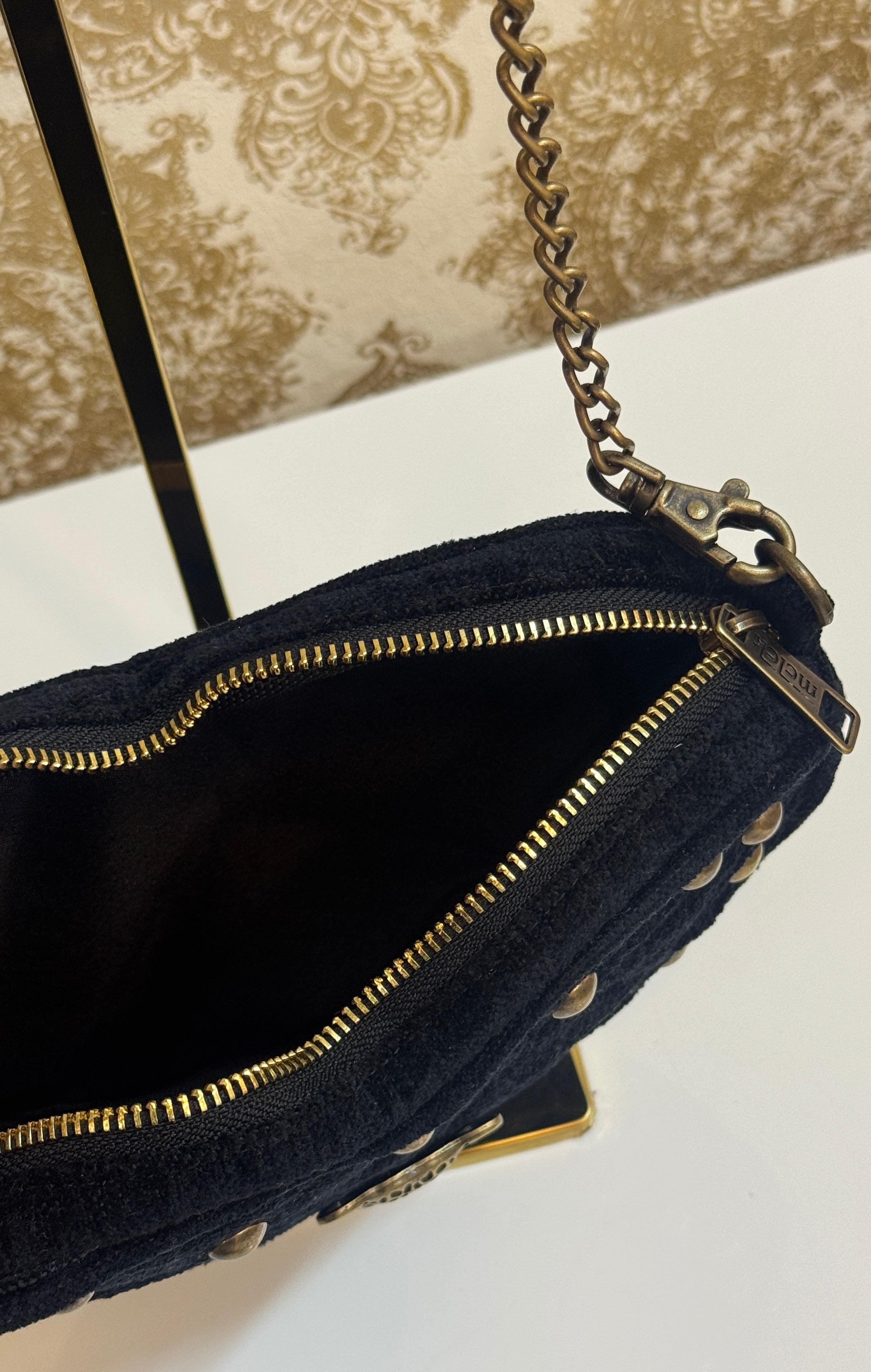 BLACK HEART BAG