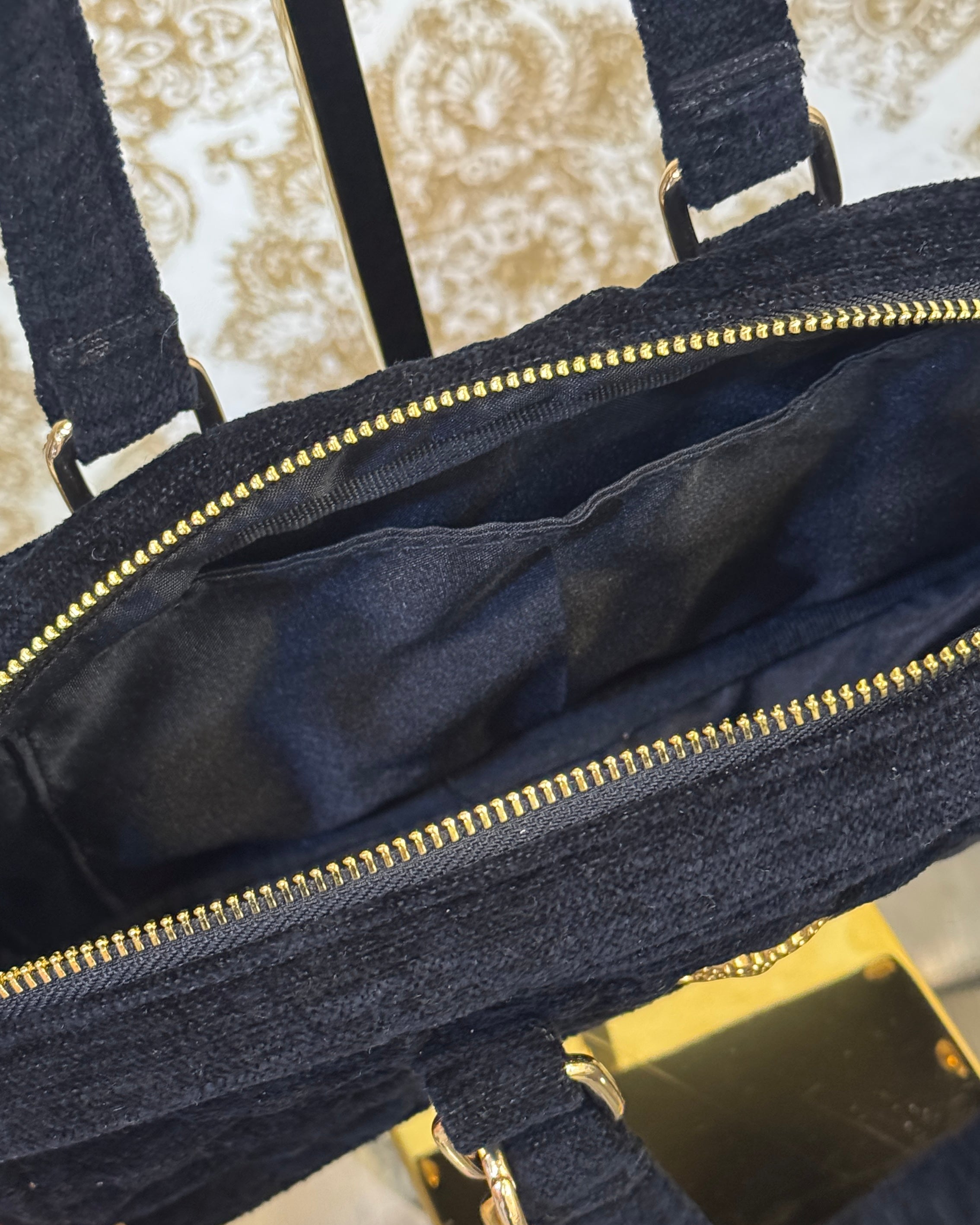 BLACK MINI CLASSIC BAG