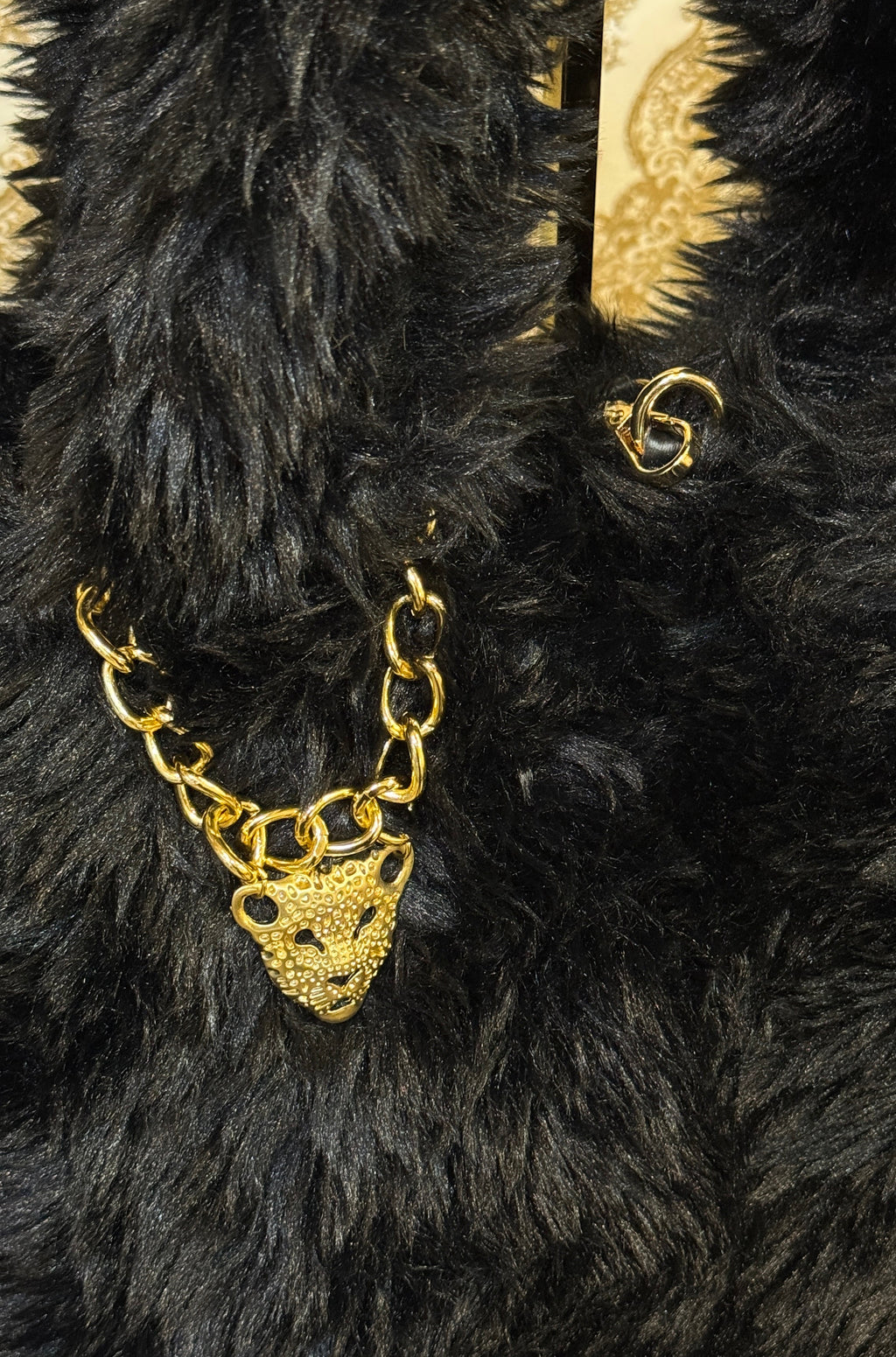 BLACK FURRY BAG