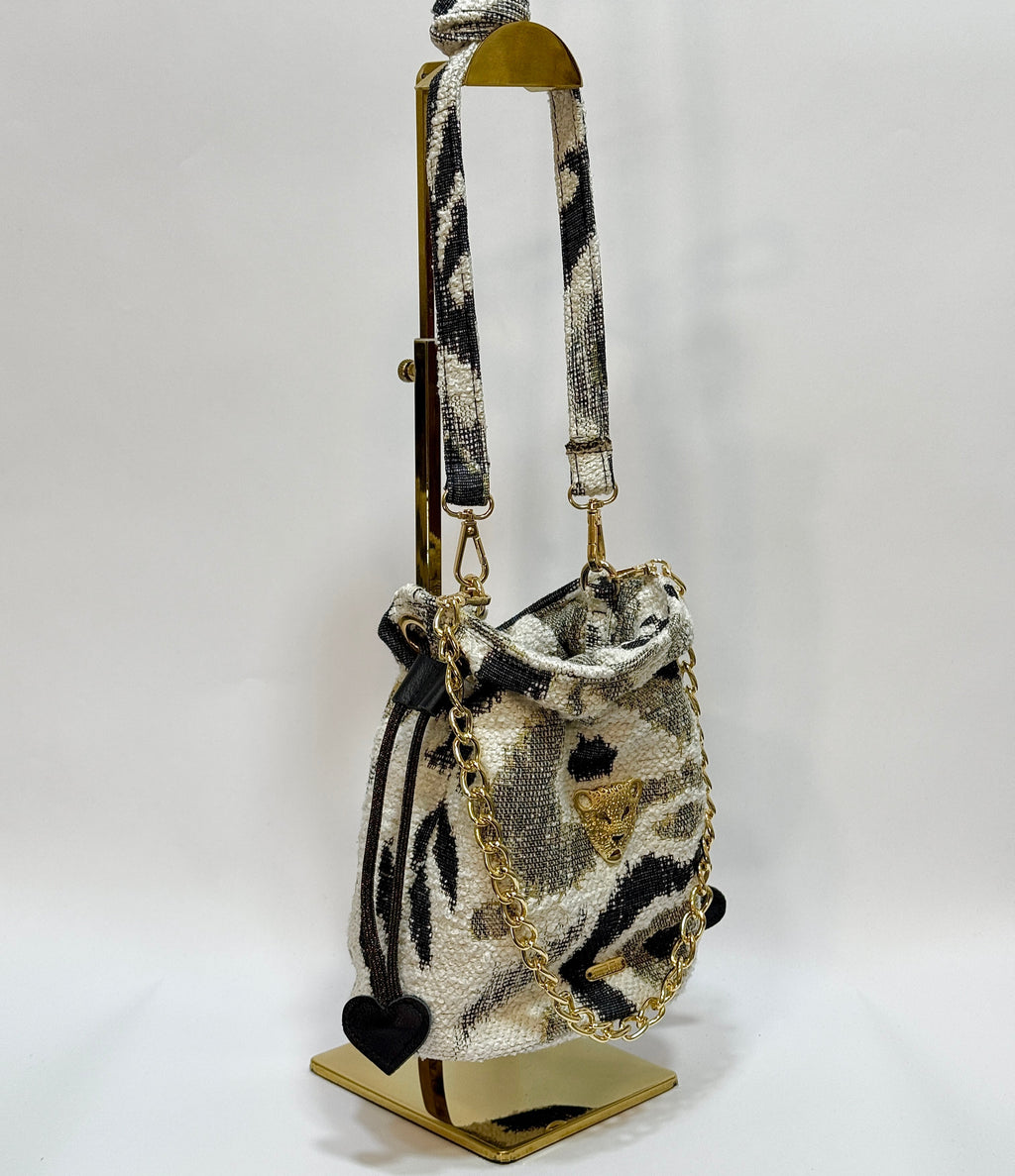ANISA BUCKET BAG